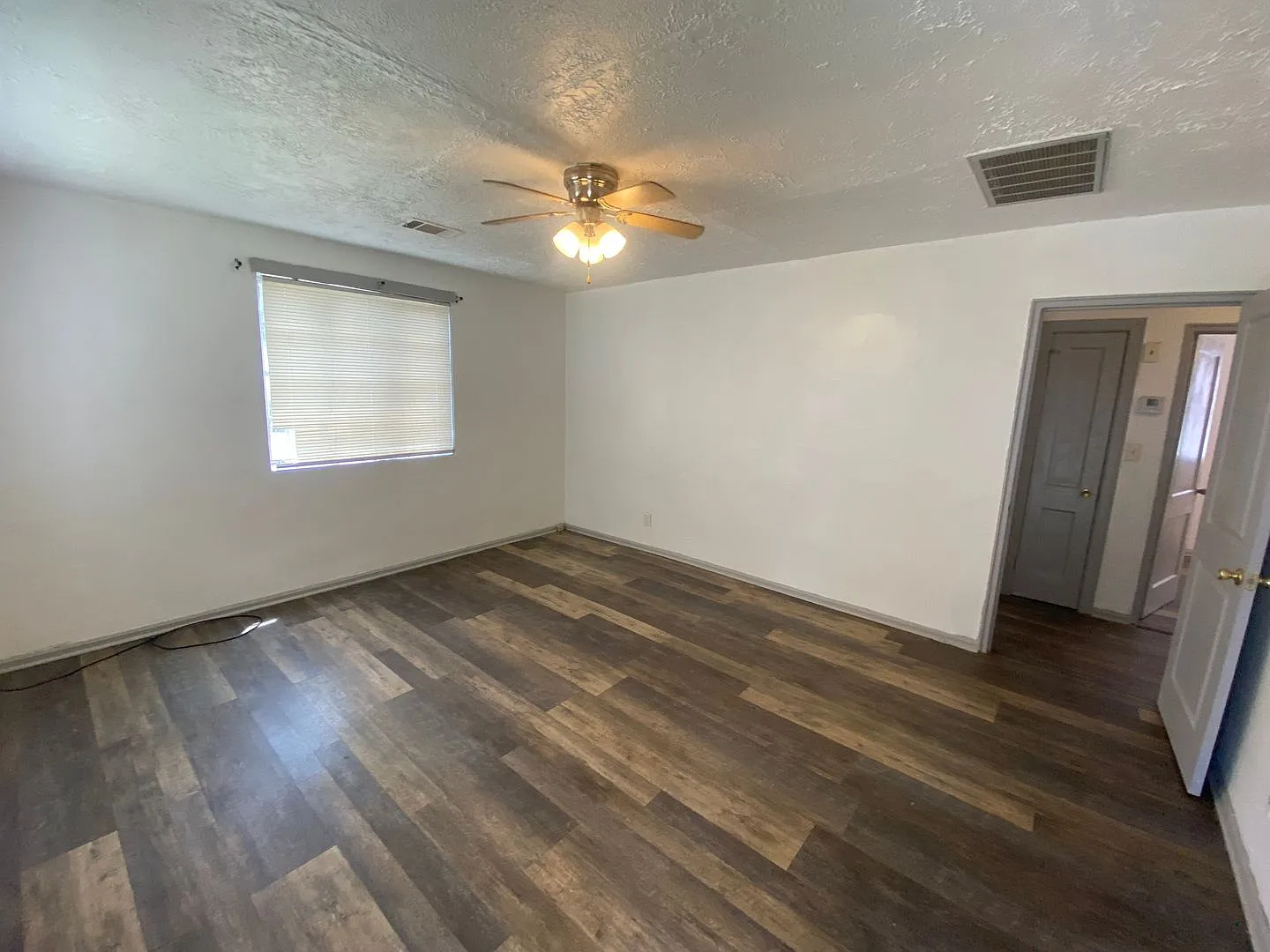 2 Bedroom / 1 Bathroom Home near Ft. Benning in Columbus, GA For Rent — Photo 2