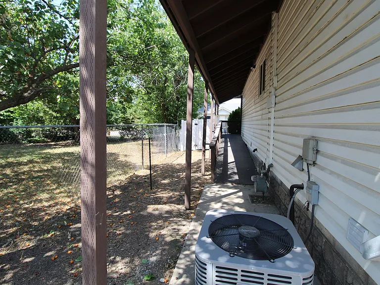 1306 E Montgomery Ave — Photo 26