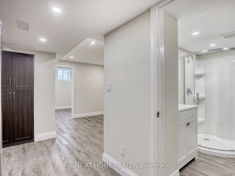 37 Brockman Cres #BASEMENT — Photo 5