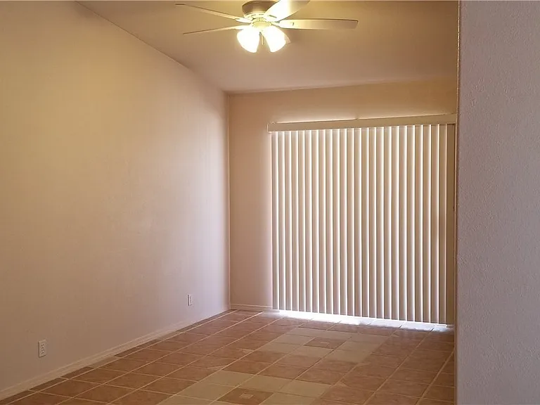 4492 S Caitlan Ave — Photo 3