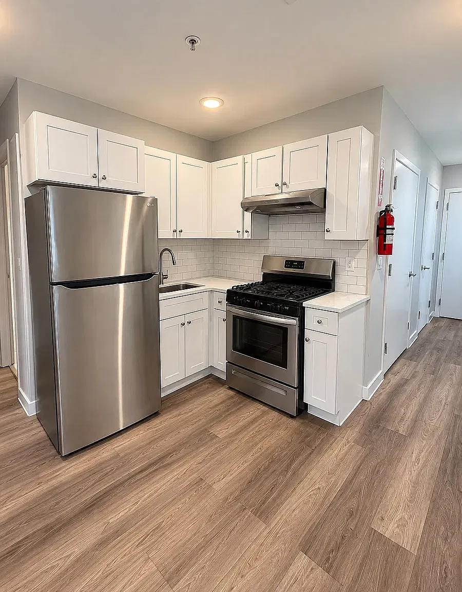 1 bed, $1,718 — Photo 2