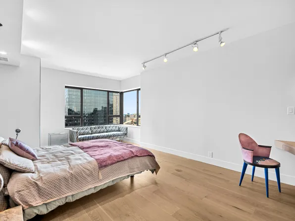 425 East 58th Street image 9 of 18