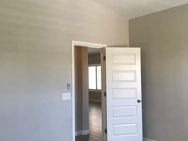 2724 E Bellerive Dr — Photo 33