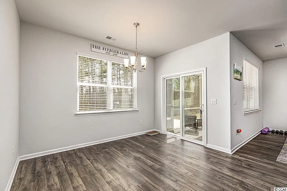 975 Laurens Mill Dr — Photo 1
