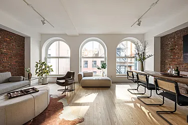 83 Walker Street, #6