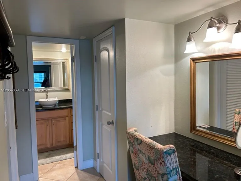 2801 N Palm Aire Dr #607 — Photo 20