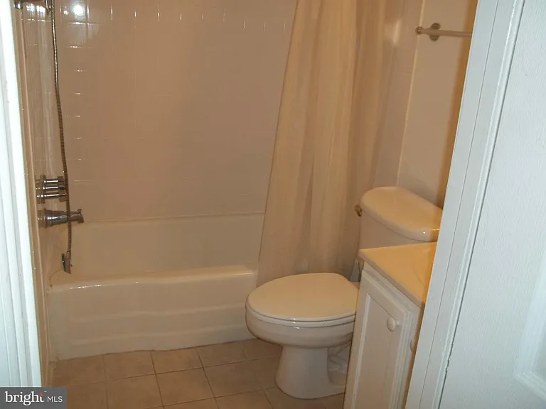 3419 University Blvd W #103 — Photo 8