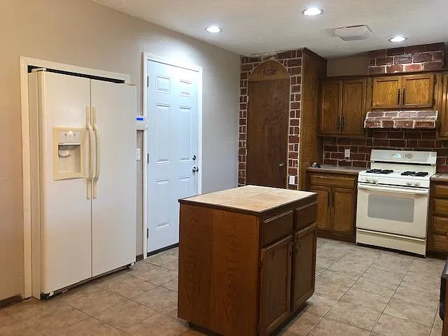 4101 S Date Pl — Photo 6