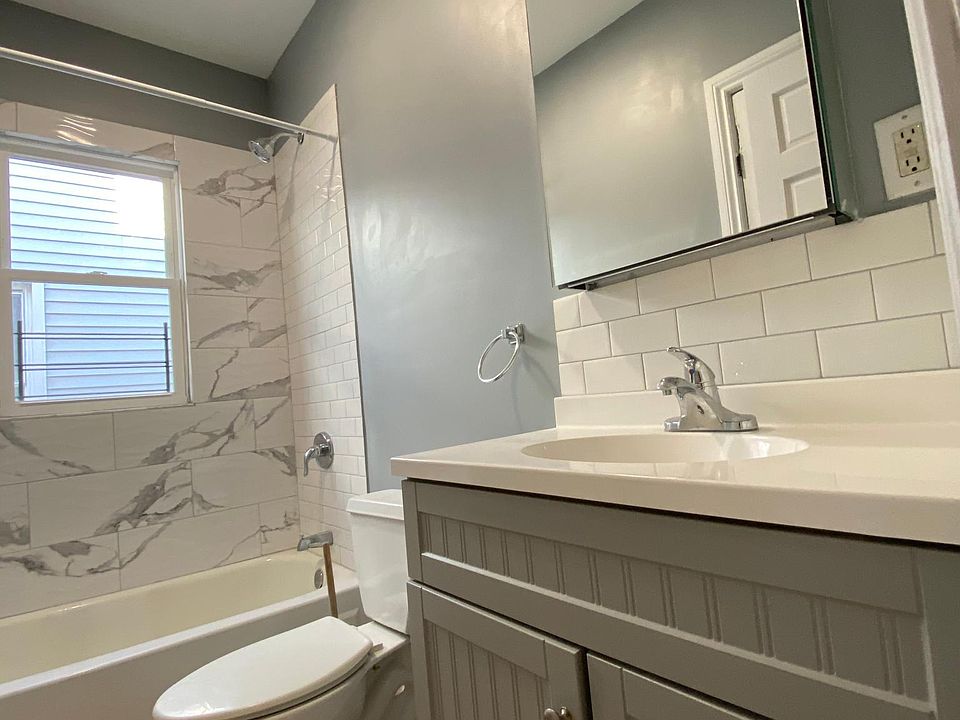 1st image of 38 Purser Pl APT 3