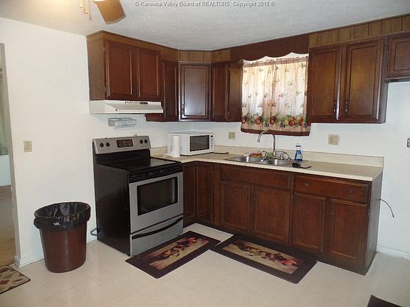 3rd image of 5107 Dublin Dr