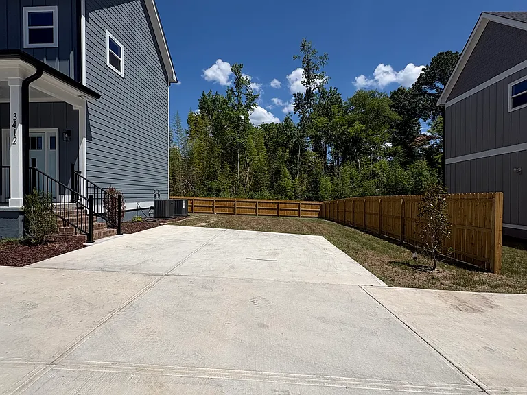 3412 Guess Rd — Photo 3
