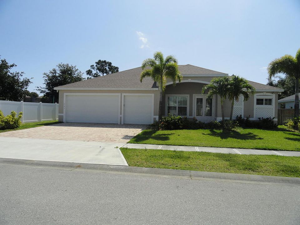 1st image of 547 Glenbrook Cir