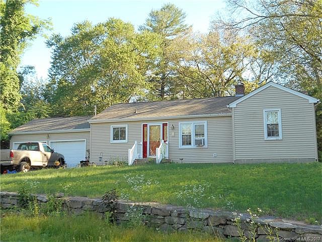 2nd image of 5 Tanager Ln