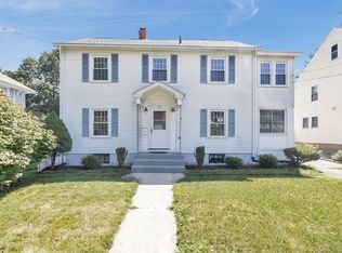 52 Auburn Rd, West Hartford, CT 06119