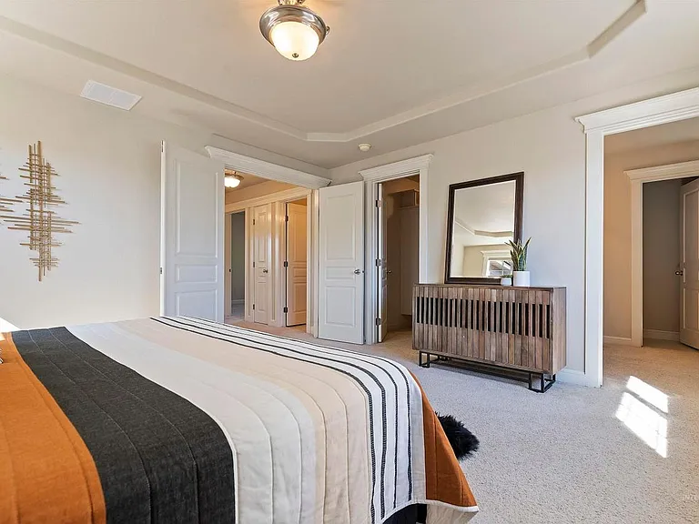 2516 E Alpomado Ct — Photo 15