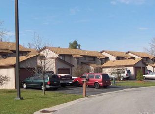 409A Robin Rd, Buffalo, NY 14228