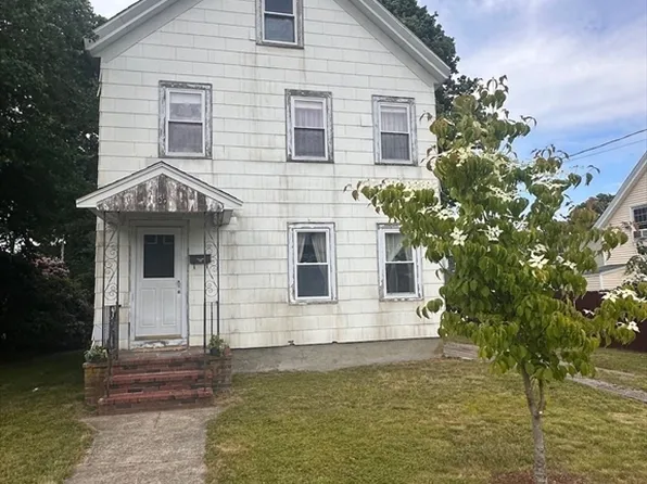 20 Summit Ave, Mansfield, MA 02048