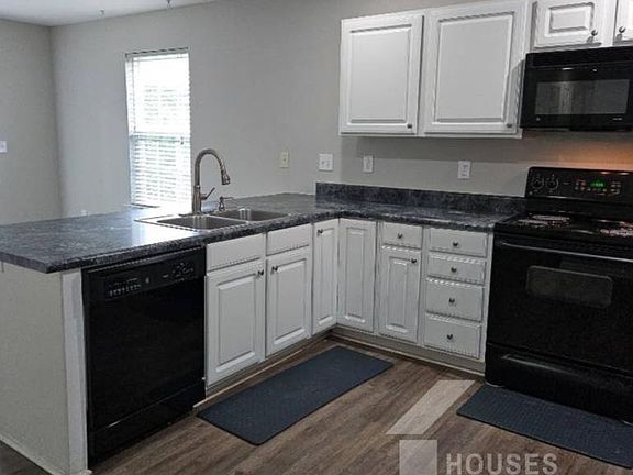 5th image of 20 Laurelhurst Ct