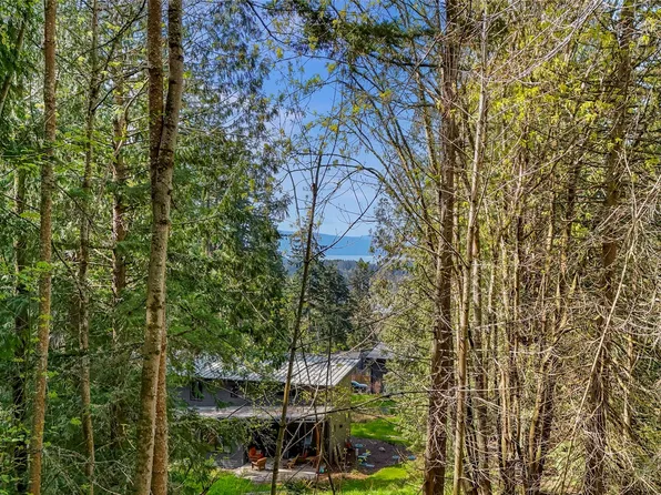 1800 40th Place, Bellingham, WA 98229