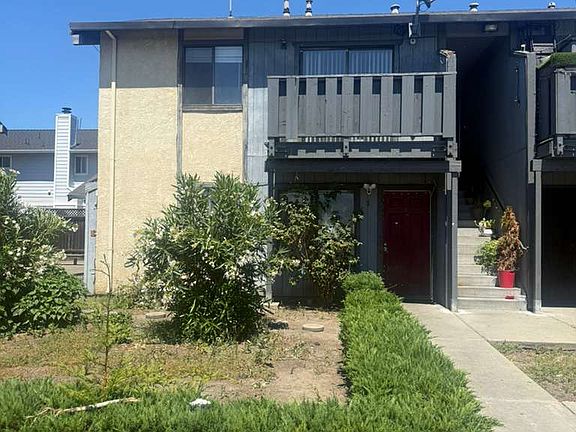 2nd image of 280 Flint Ct APT B6