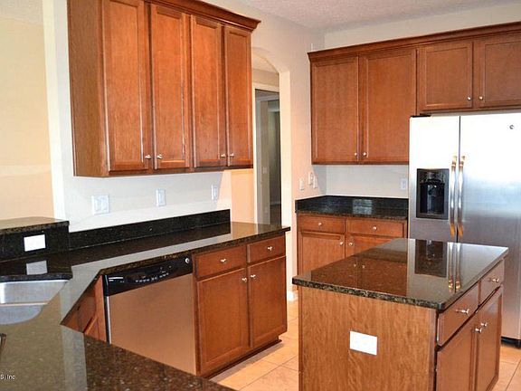 4th image of 527 Huffner Hill Cir