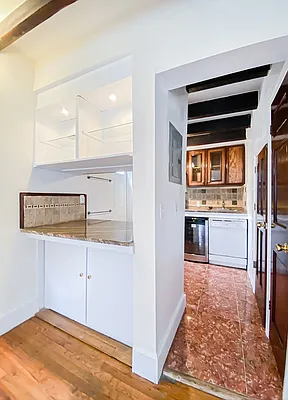 Rented by City Connections Realty | media 21