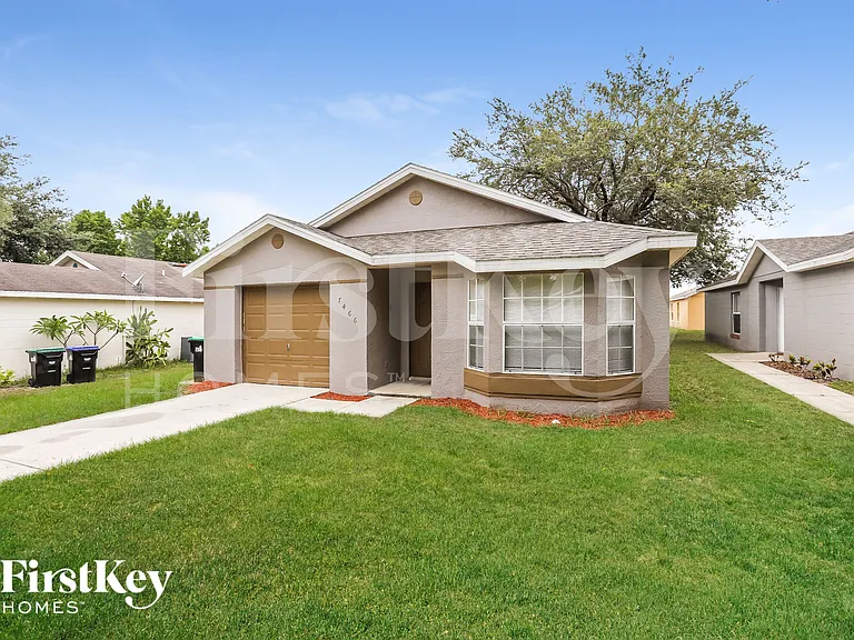 7466 Groveoak Dr — Photo 2