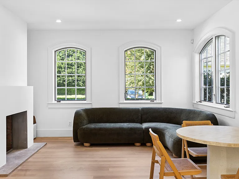 17 Jordan Dr — Photo 6