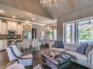 3201 Garden Hill Dr, Edmond, OK 73034