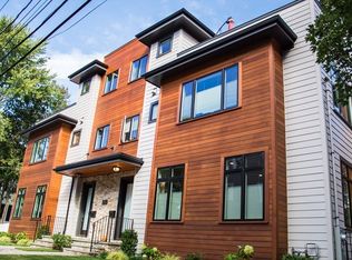 695 Heath St #A, Chestnut Hill, MA 02467