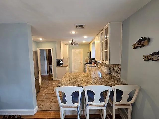 8505 Monmouth Ave — Photo 10