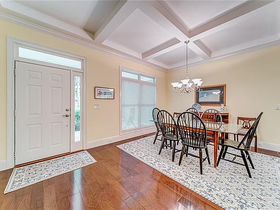 Image 4: Light Filled Foyer