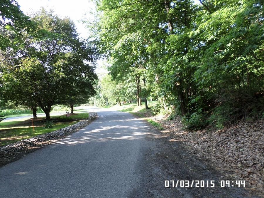 2nd image of 1530 Little Mountain Rd