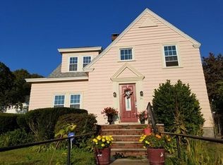 31 Vernon St, Lowell, MA 01850