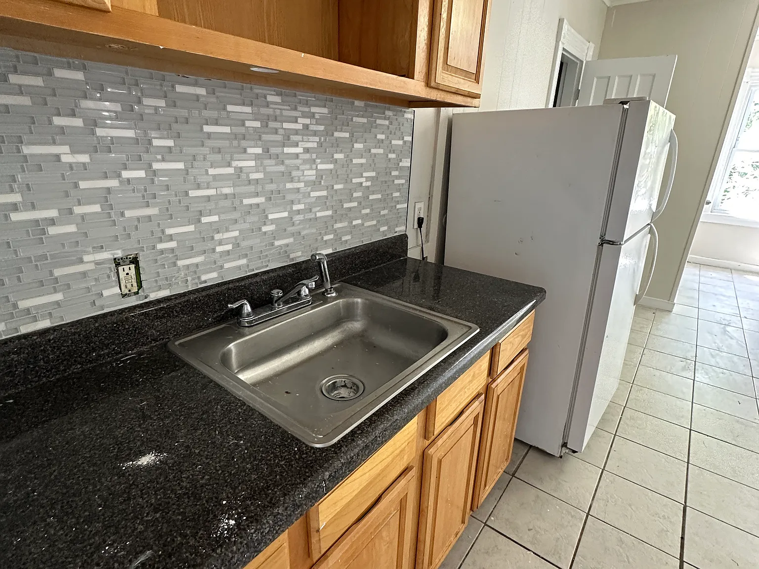 3 bed, 1125 sqft, $1,249 — Photo 2