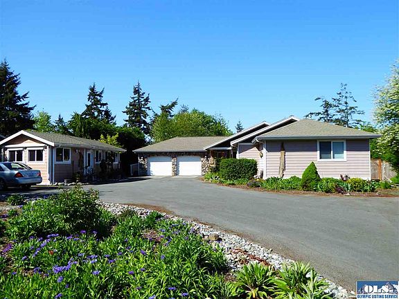 2nd image of 233 Cedar Park Dr