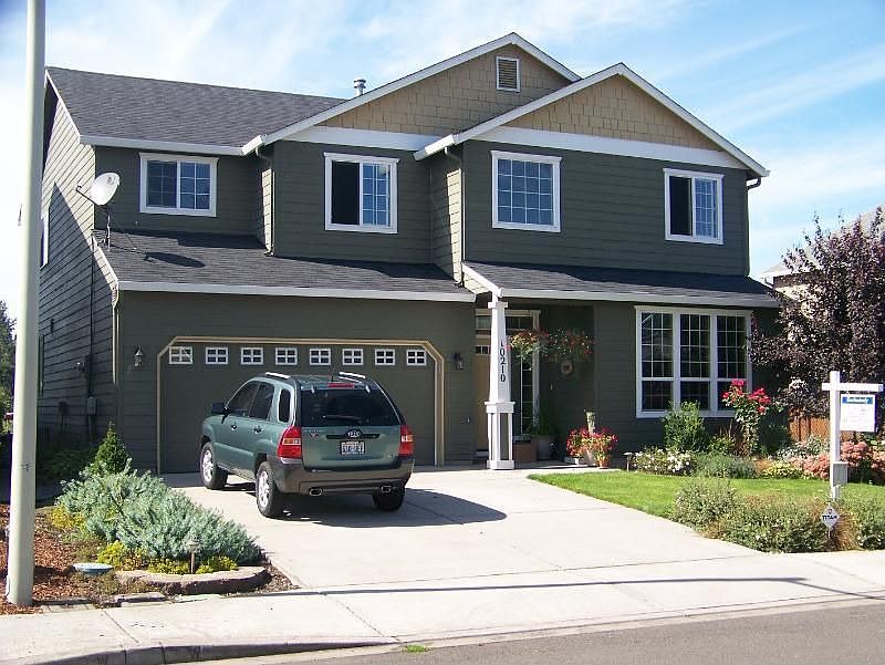 1st image of 10210 NE 86th Ave