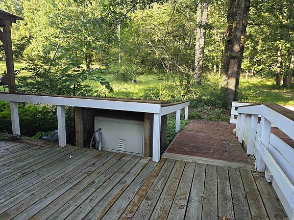 5th image of 162 Pioneer Ln