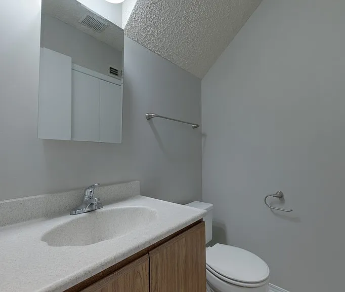 1321 N Sheridan St — Photo 9