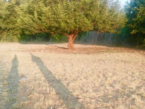 No neighbors nearby.