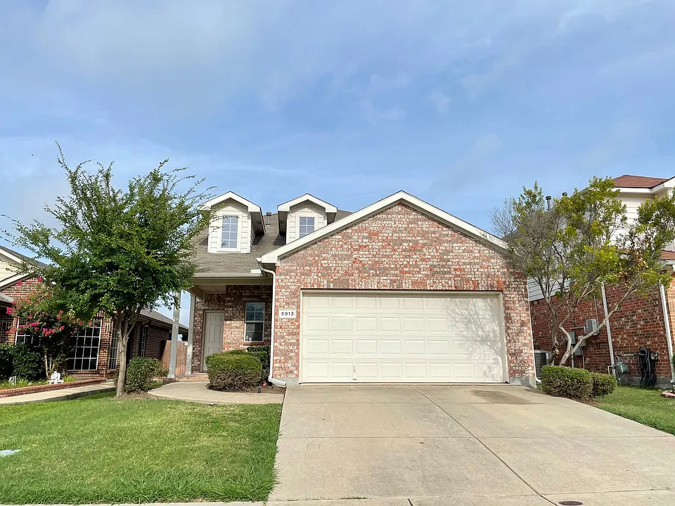 5913 Missy Ln