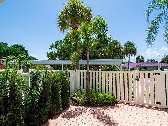 5th image of 4023 Silver Palm Dr #10