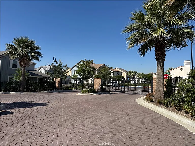 7018 Aloe Ln — Photo 36