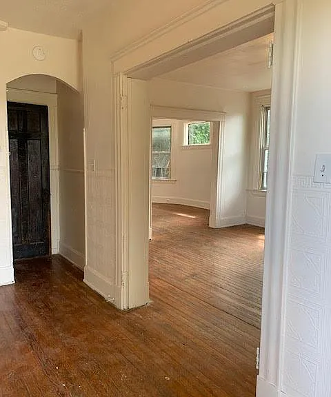 2954 W McMicken Ave — Photo 4