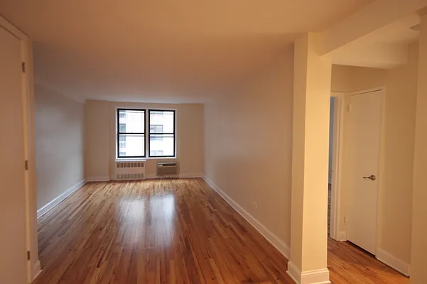 Rented by Level Group | media 7