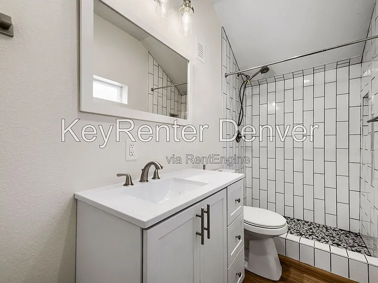 2072 Emporia St — Photo 10