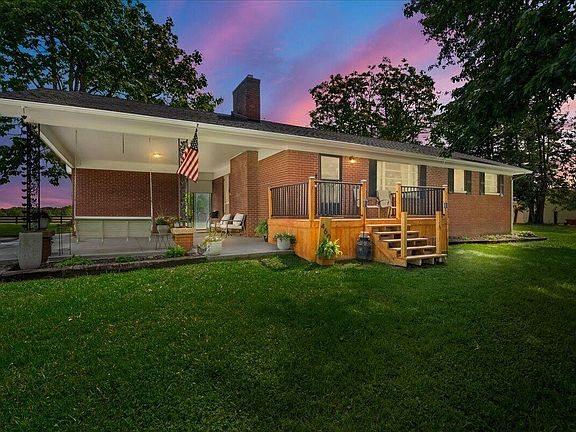 2nd image of 460 Topton Rd