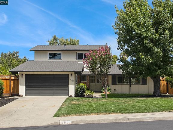 2nd image of 3440 Perada Dr