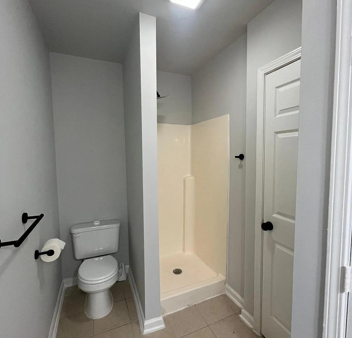 4 bed, 2.5 bath, 1600 sqft, $1,550 — Photo 4