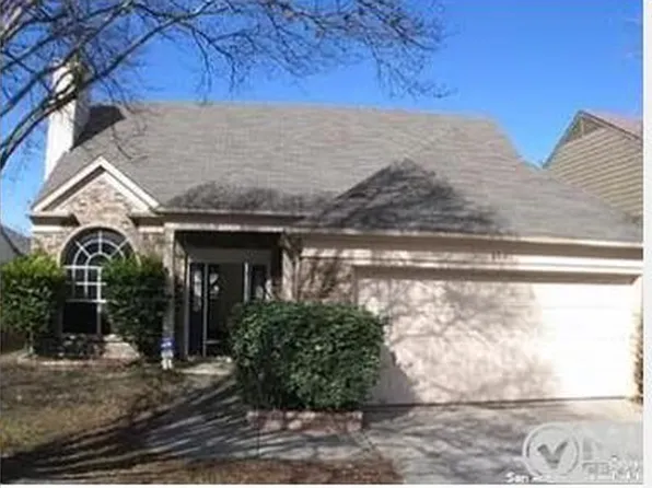 8631 Silent Oaks, San Antonio, TX 78250